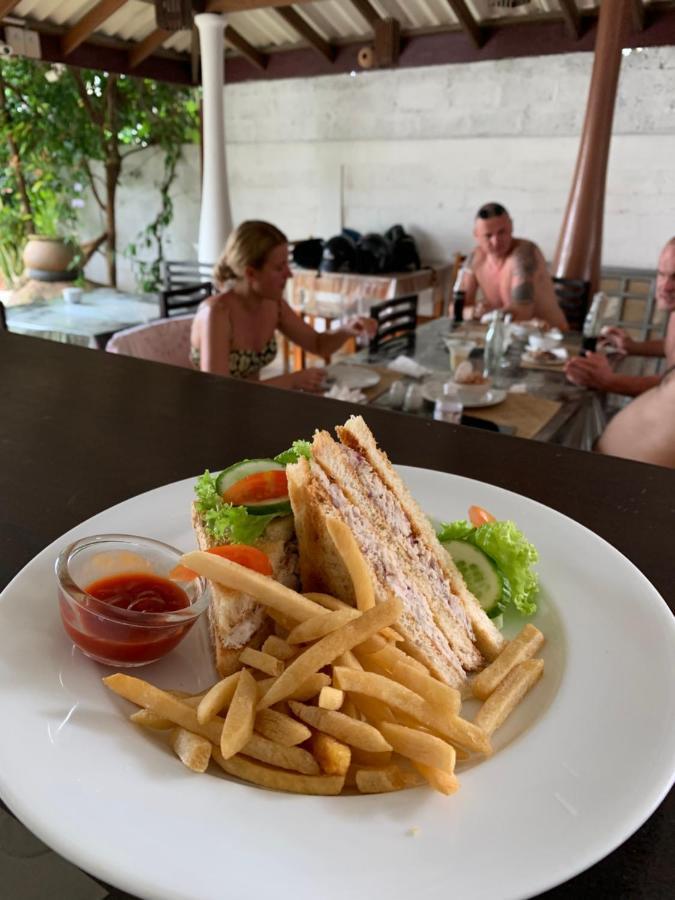 Ceylon Surf Guest And Restaurant Weligama Exterior foto