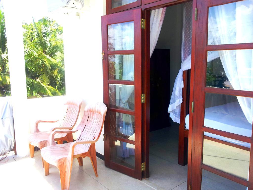 Ceylon Surf Guest And Restaurant Weligama Quarto foto